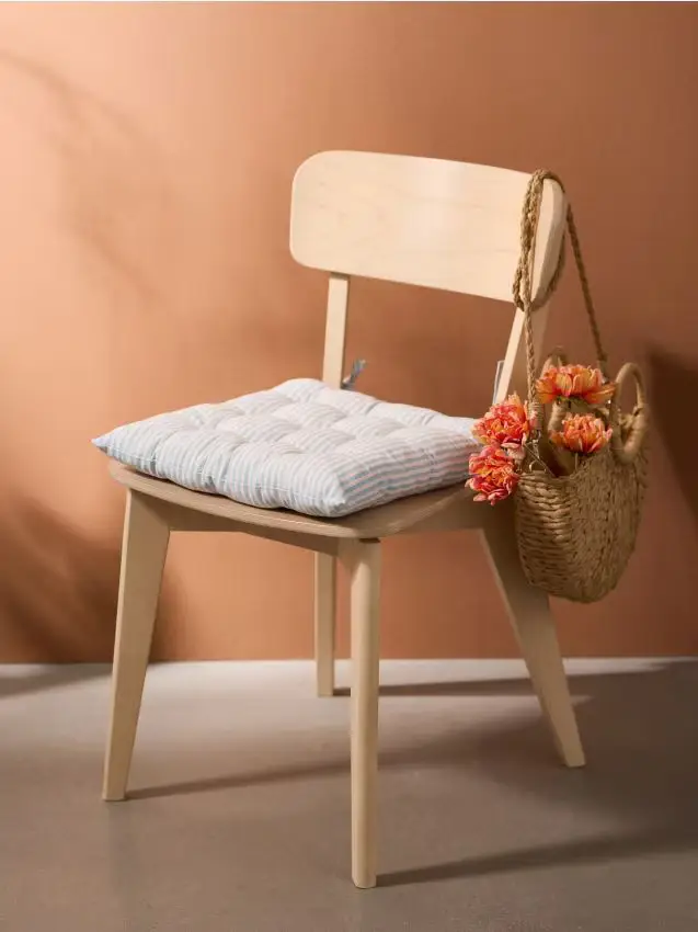 Cuscino per sedia a righe - blu pallido