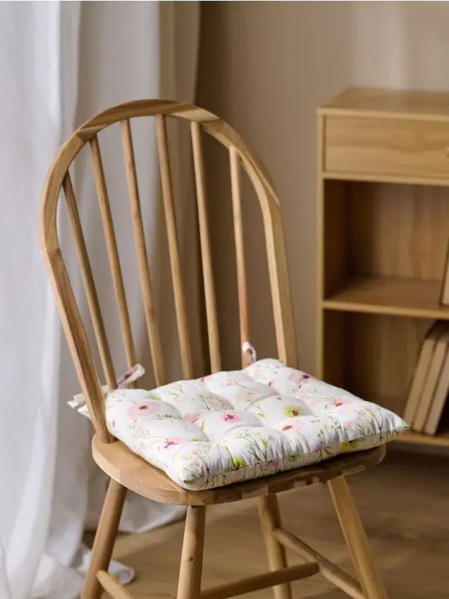 Cuscino per sedia con motivo floreale - bianco