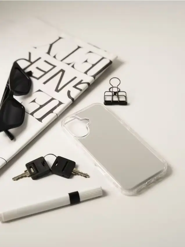 Custodia a specchio per iPhone 16 - bianco