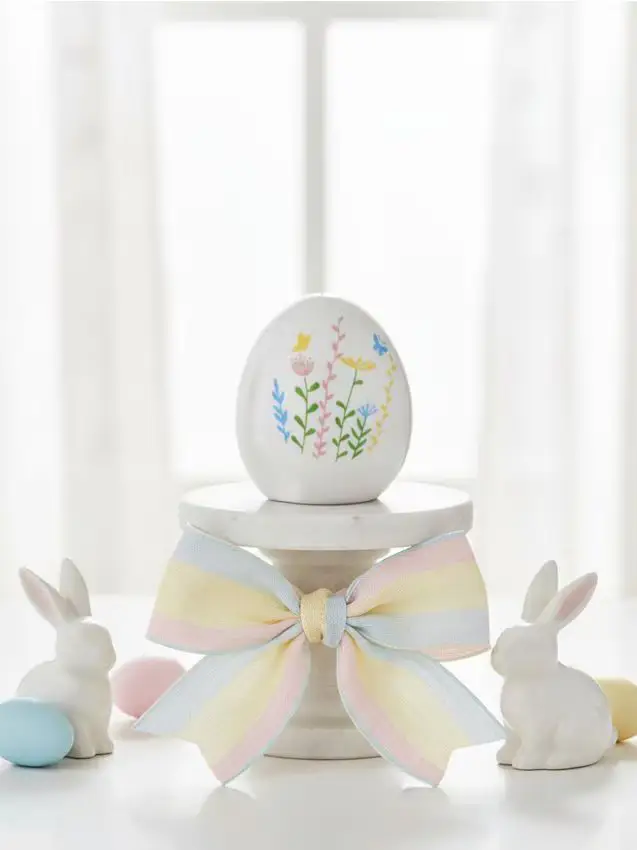 Decorazione pasquale da appoggio a forma di uovo con motivo floreale - multicolor