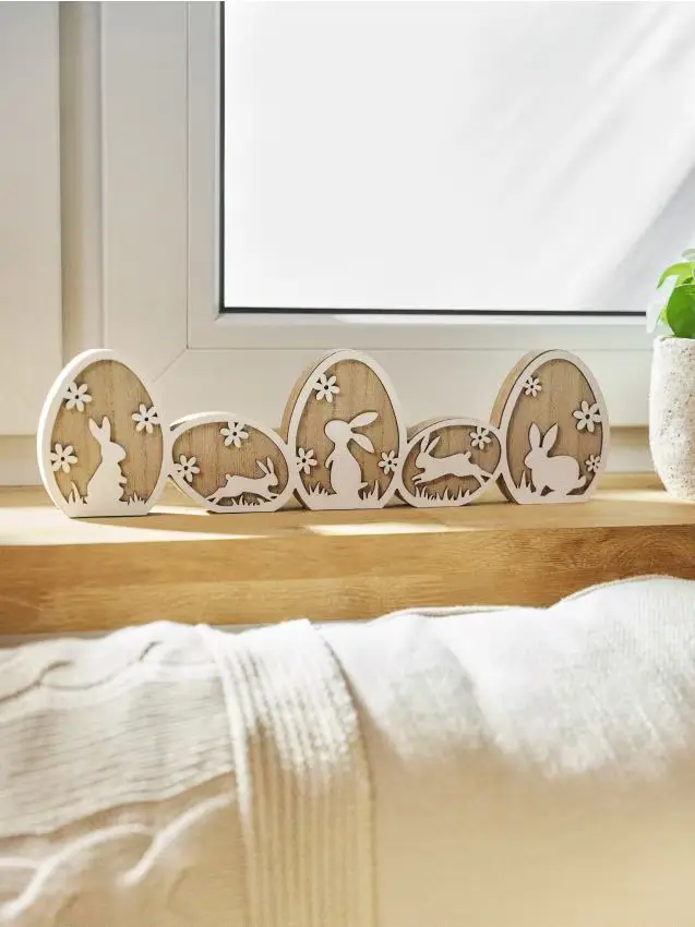 Decorazione pasquale da appoggio con uova e conigli - beige