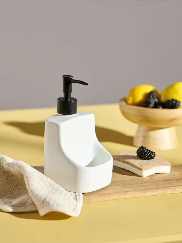 Dispenser in ceramica per sapone con alloggio per spugna - bianco