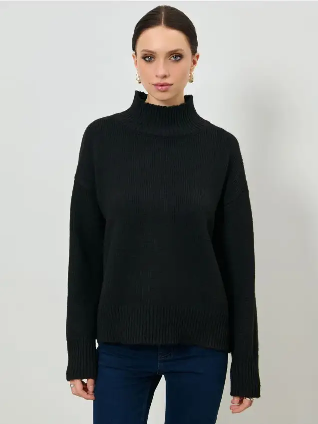 Dolcevita a costine - nero