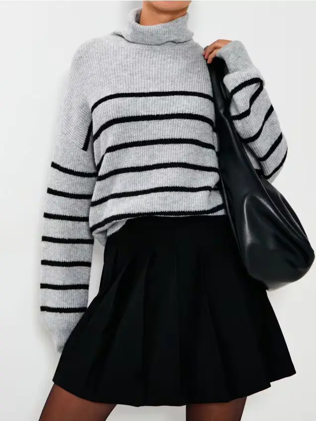 Dolcevita a righe - grigio chiaro