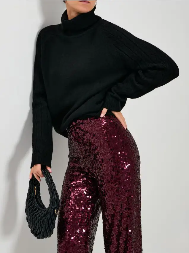 Dolcevita con maniche decorative - nero