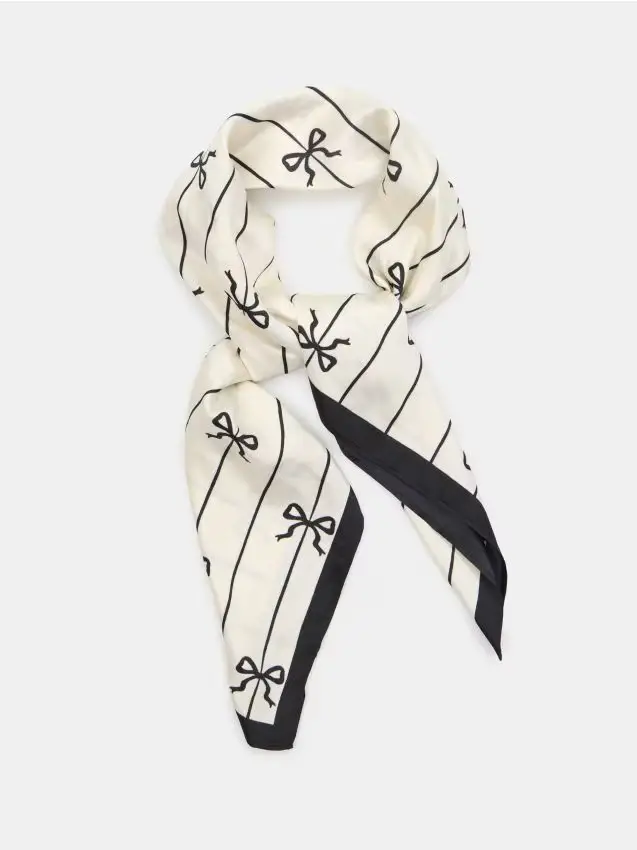 Foulard Con Motivo - panna