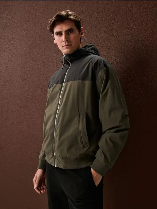 Giacca bomber con cappuccio - khaki