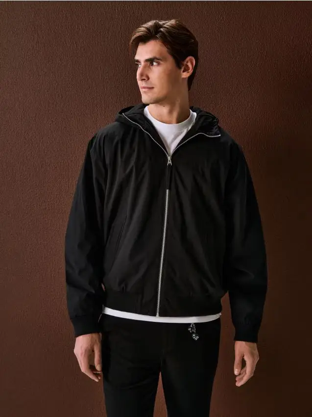 Giacca bomber con cappuccio - nero