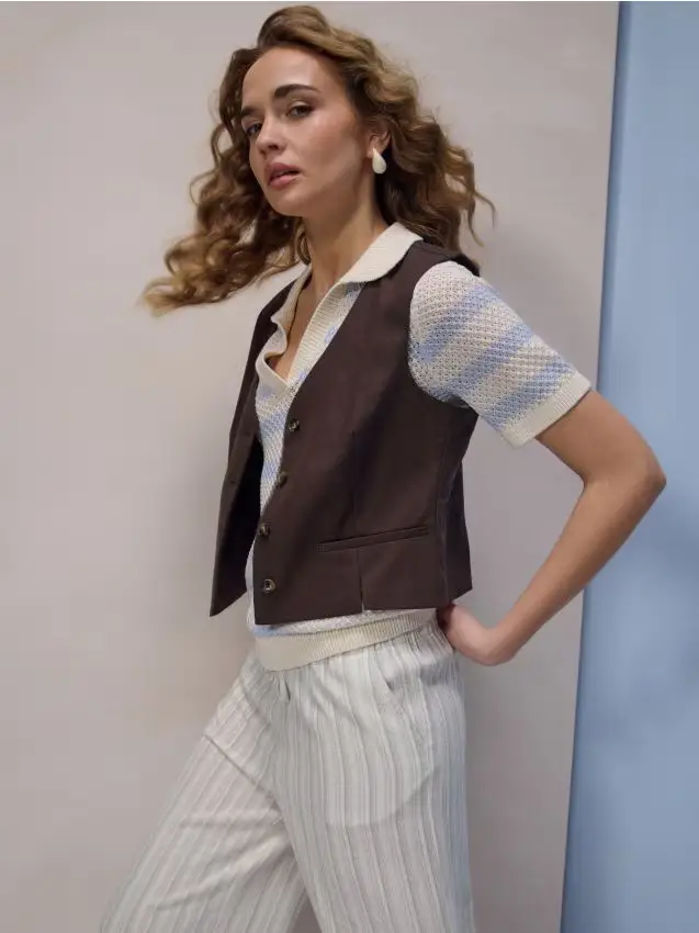 Gilet con misto viscosa e lino - marrone scuro