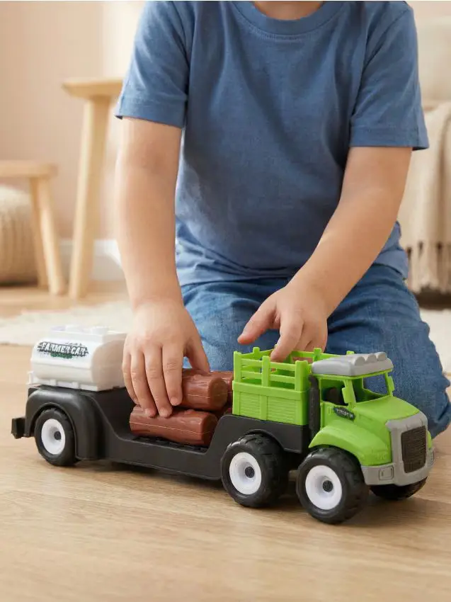 Giocattolo - Camion da trasporto con tronchi di legno - verde