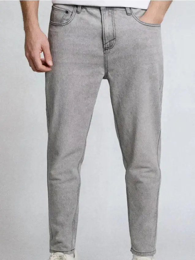 Jeans carrot con effetto lavato - grigio chiaro