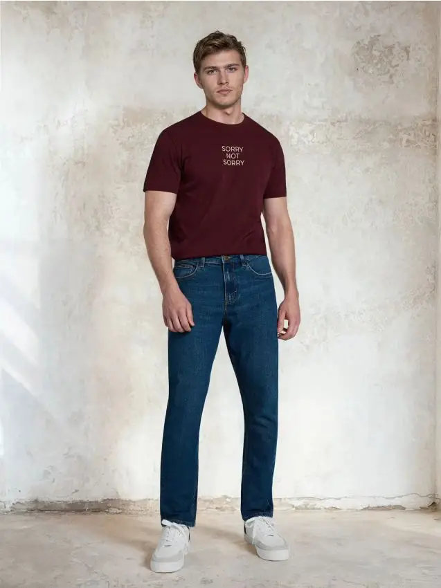 Jeans regular fit con effetto slavato - blu scuro