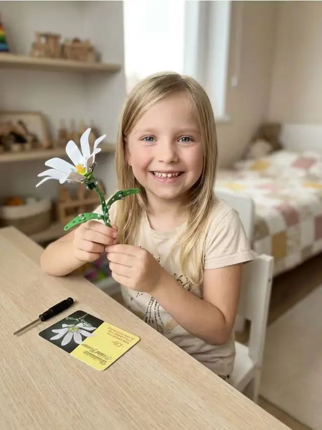 Kit in metallo fai da te per assemblare il modello di fiore di giglio - multicolor