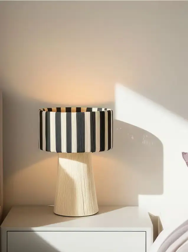 Lampada da tavolo - nero