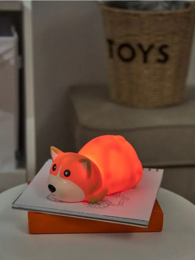 Lampada LED a forma di cane - arancione