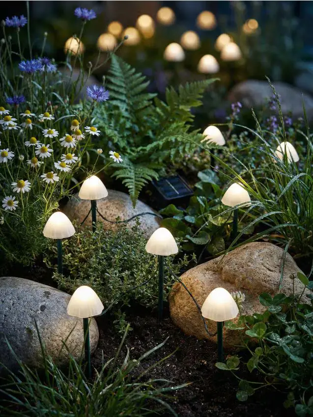 Luci solari LED da giardino a forma di funghi - bianco