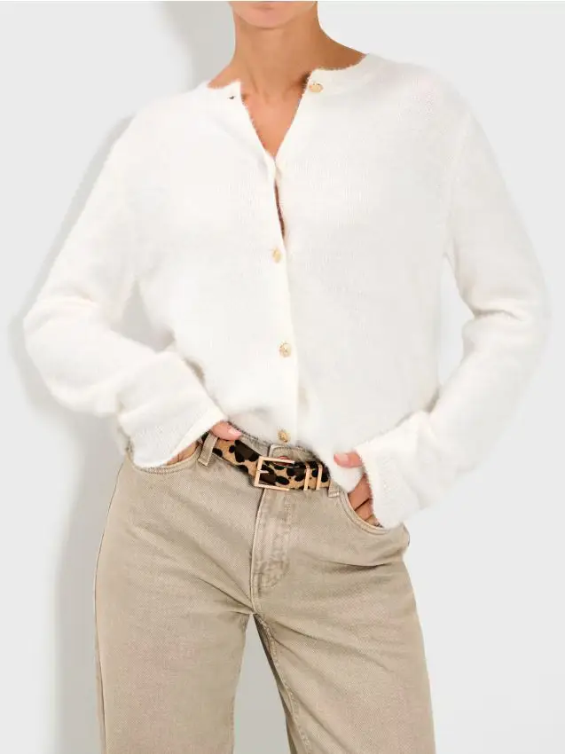 Maglione con bottoni decorativi - bianco