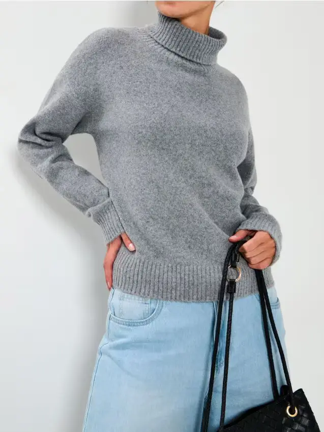 Maglione con collo rialzato - grigio medio