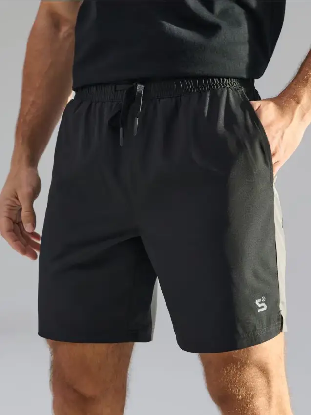 Pantaloncini con allacciatura - nero