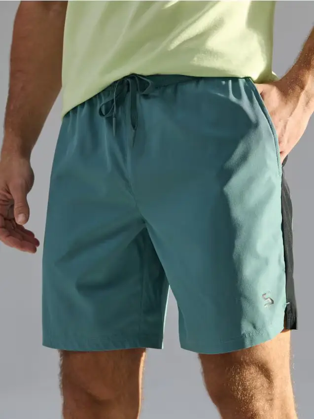 Pantaloncini con allacciatura - verde