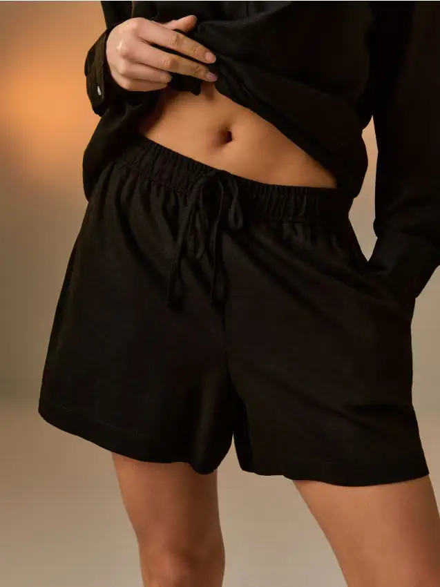 Pantaloncini con miscela di lino - nero