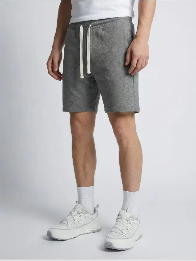 Pantaloncini di felpa - grigio chiaro