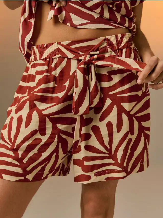 Pantaloncini in viscosa - ambra