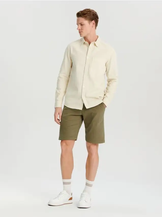 Pantaloncini jogger - verde oliva chiaro