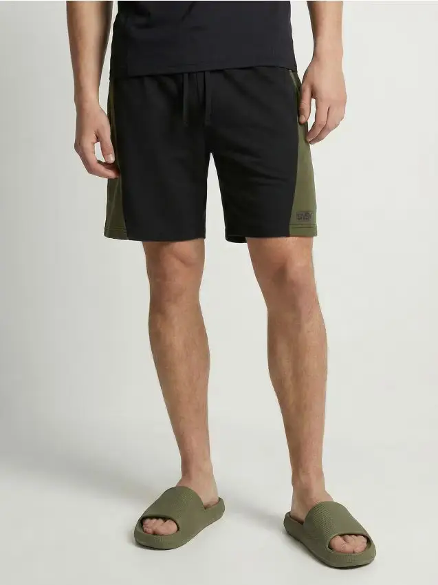 Pantaloncini sportivi - nero