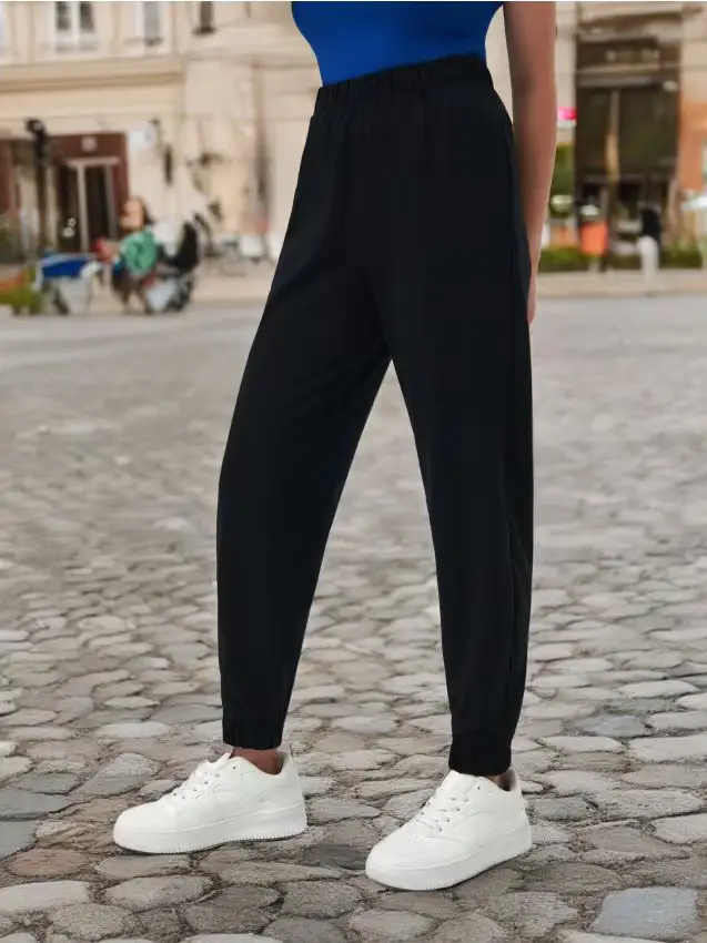 Pantaloni da tuta - nero