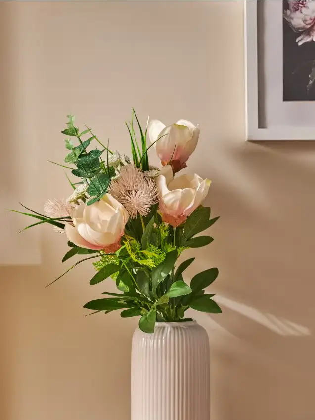 Pianta ornamentale artificiale - rosa pastello