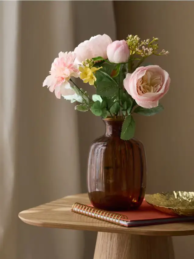 Pianta ornamentale artificiale - rosa pastello