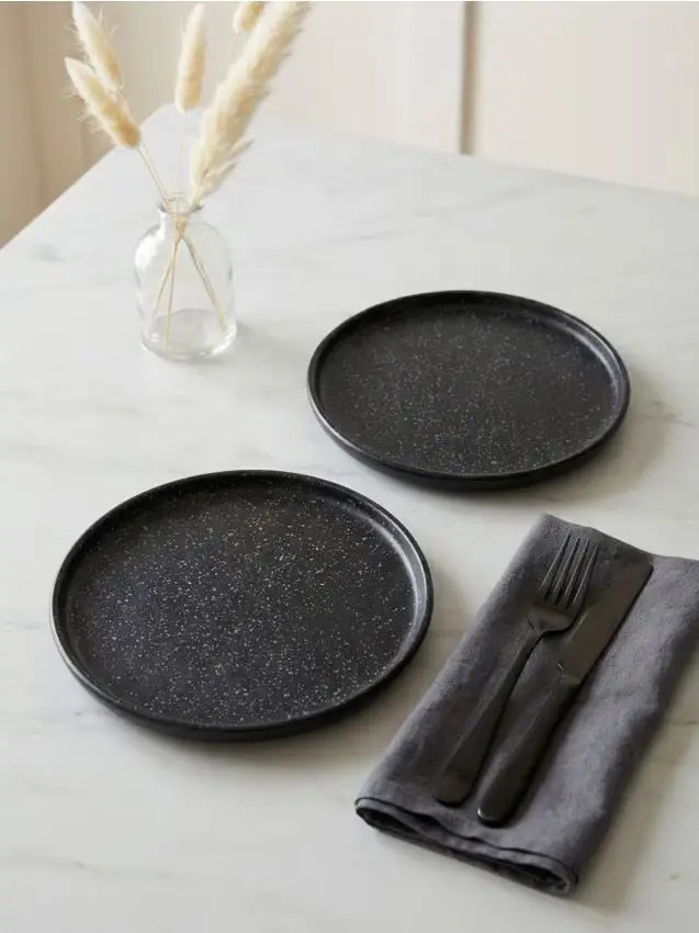 Piatti in ceramica con motivo puntinato 2 pack - nero