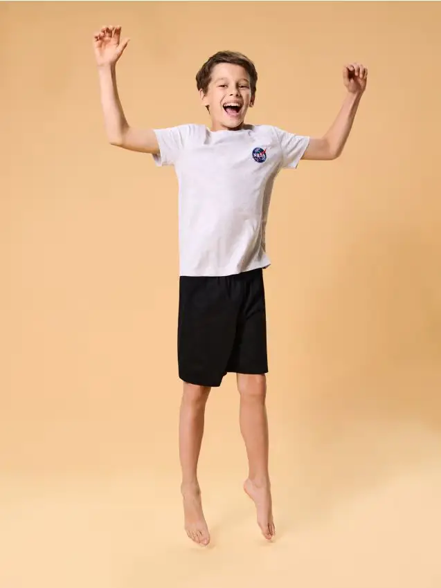 Pigiama con miscela di viscosa NASA - grigio chiaro