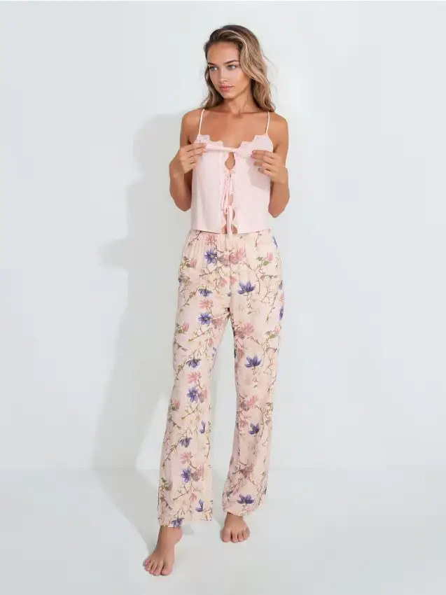 Pigiama in due pezzi in viscosa con motivo floreale - rosa