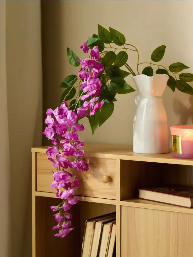 Ramo decorativo con fiori bianchi - rosa