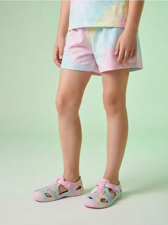 Sandali per bambini in schiuma EVA con elementi 3D - verde chiaro