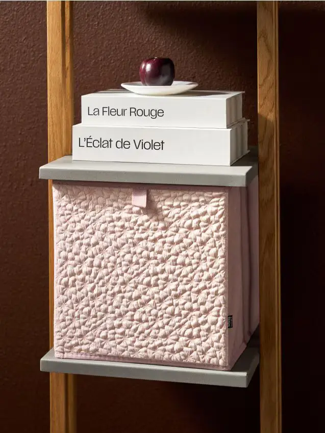 Scatola portaoggetti con fiori - rosa