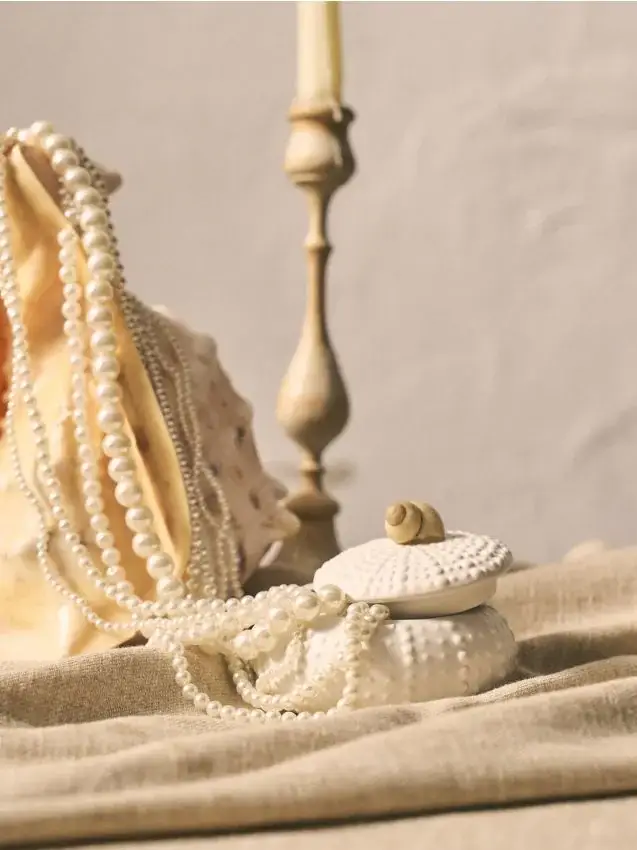 Scatola portaoggetti in ceramica con coperchio - bianco