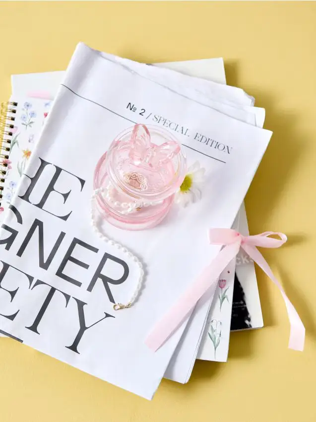 Scatola portaoggetti in vetro con motivo farfalla - rosa