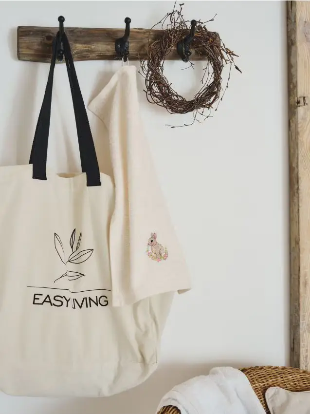 Set asciugamani di cotone pasquali con coniglio 2 pezzi - multicolor