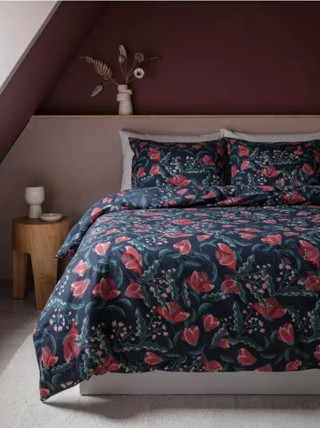 Set di biancheria da letto con fiori - nero