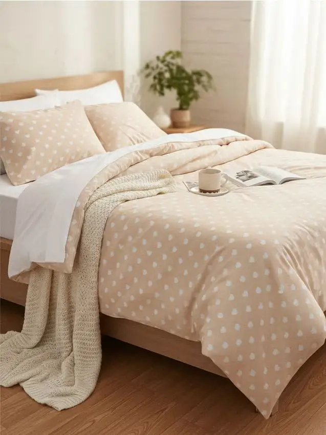 Set di biancheria da letto in flanella con cuori - nude