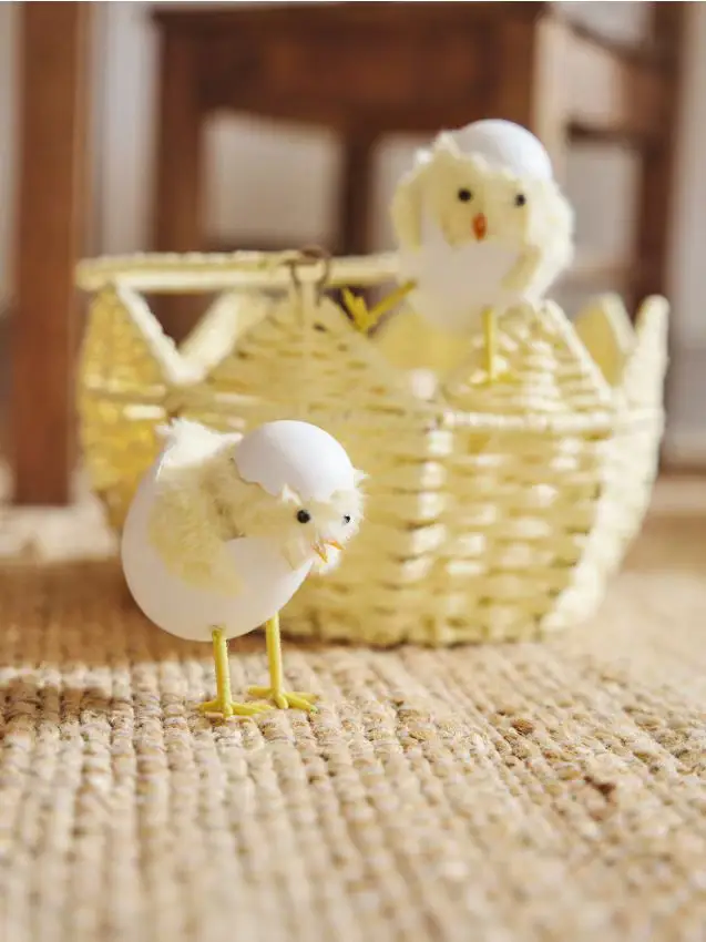 Set di decorazioni pasquali da appendere a forma di pulcini nell uovo 2 pack - giallo chiaro