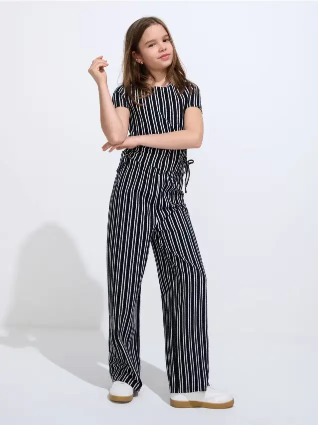 Set T-shirt a maniche corte e pantaloni - multicolor