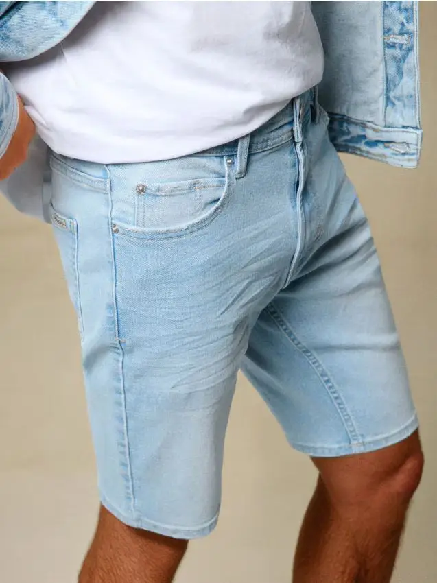 Shorts in denim slim fit con tasche - blu