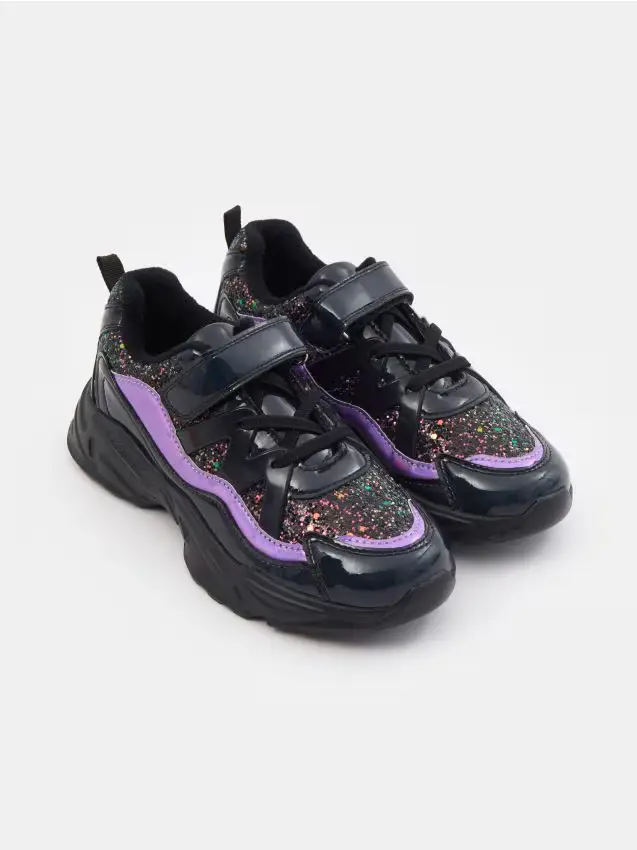 Sneaker con chiusura in velcro - nero