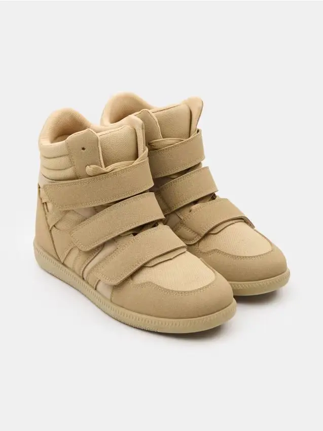 Sneakers alte in finto camoscio - beige