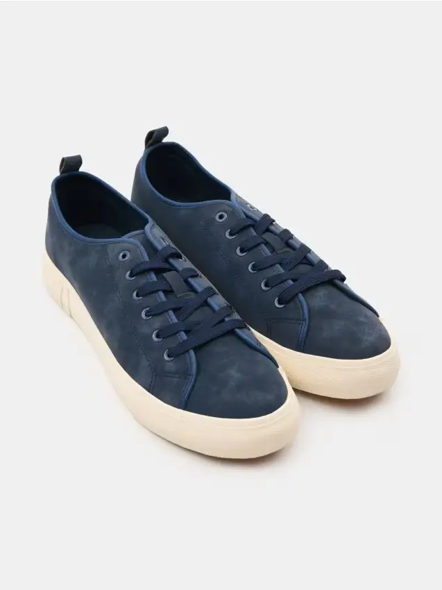 Sneakers casual con suola a contrasto - blu scuro