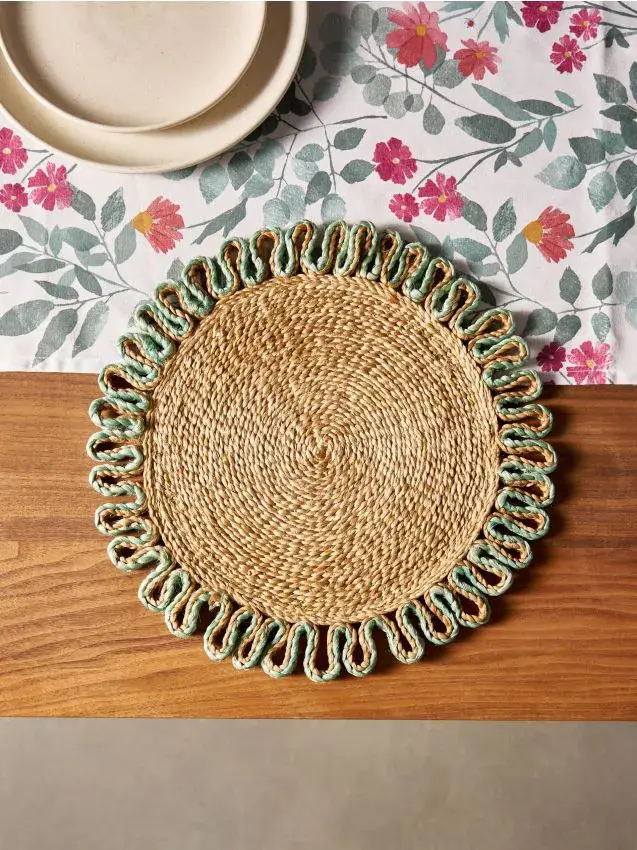 Sottopiatto intrecciato - verde pallido